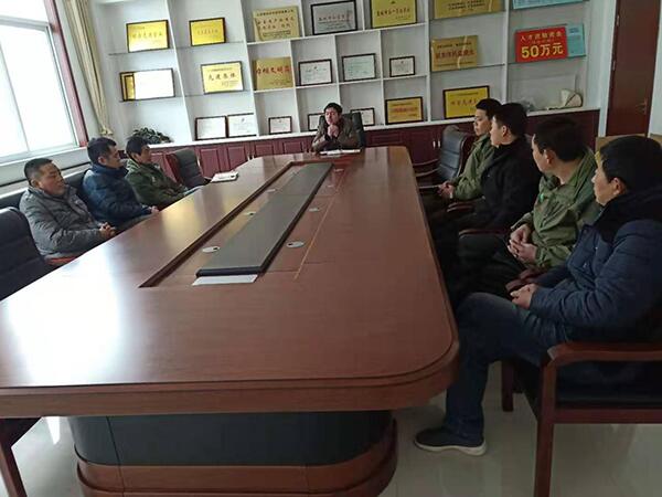 1551684941942.jpg 新聞中心=召開月度安生生產(chǎn)工作會(huì)議.jpg