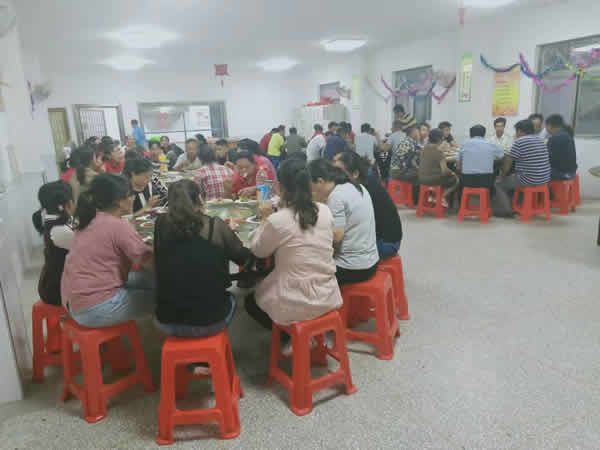 1570526964496.jpg 新聞=江蘇綠地成功舉辦“增活力、促和諧”主題運動會和召開績效考核總結(jié)大會10.jpg