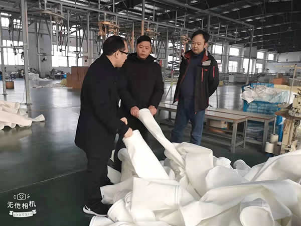 1609226901167.jpg 新聞=熱烈歡迎德龍鋼鐵楊經理一行蒞臨我司指導考察03.jpg